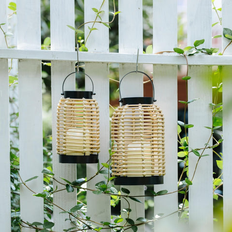 Osgevei wide-base stable lantern stays securely on surfaces