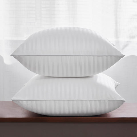 Oubonun cotton cover close-up, showcasing a clean white texture and smooth feel.