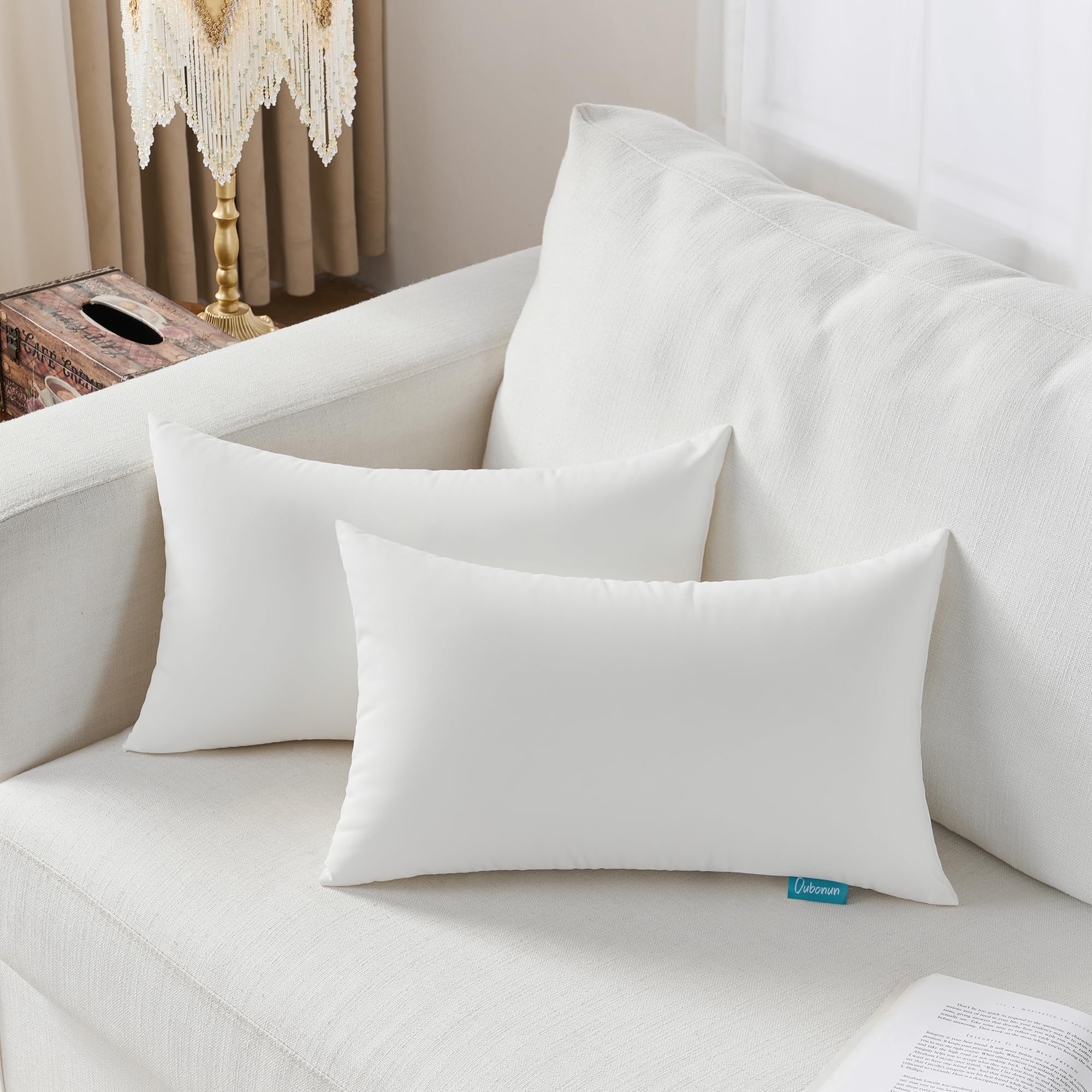Oubonun easy-care pillow insert designed for daily use.