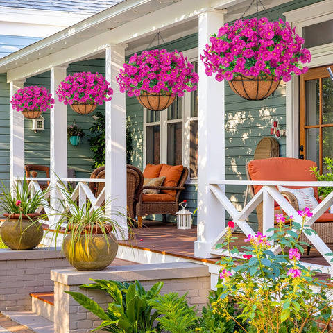 Ouddy Decor UV-resistant materials keep outdoor display vibrant.