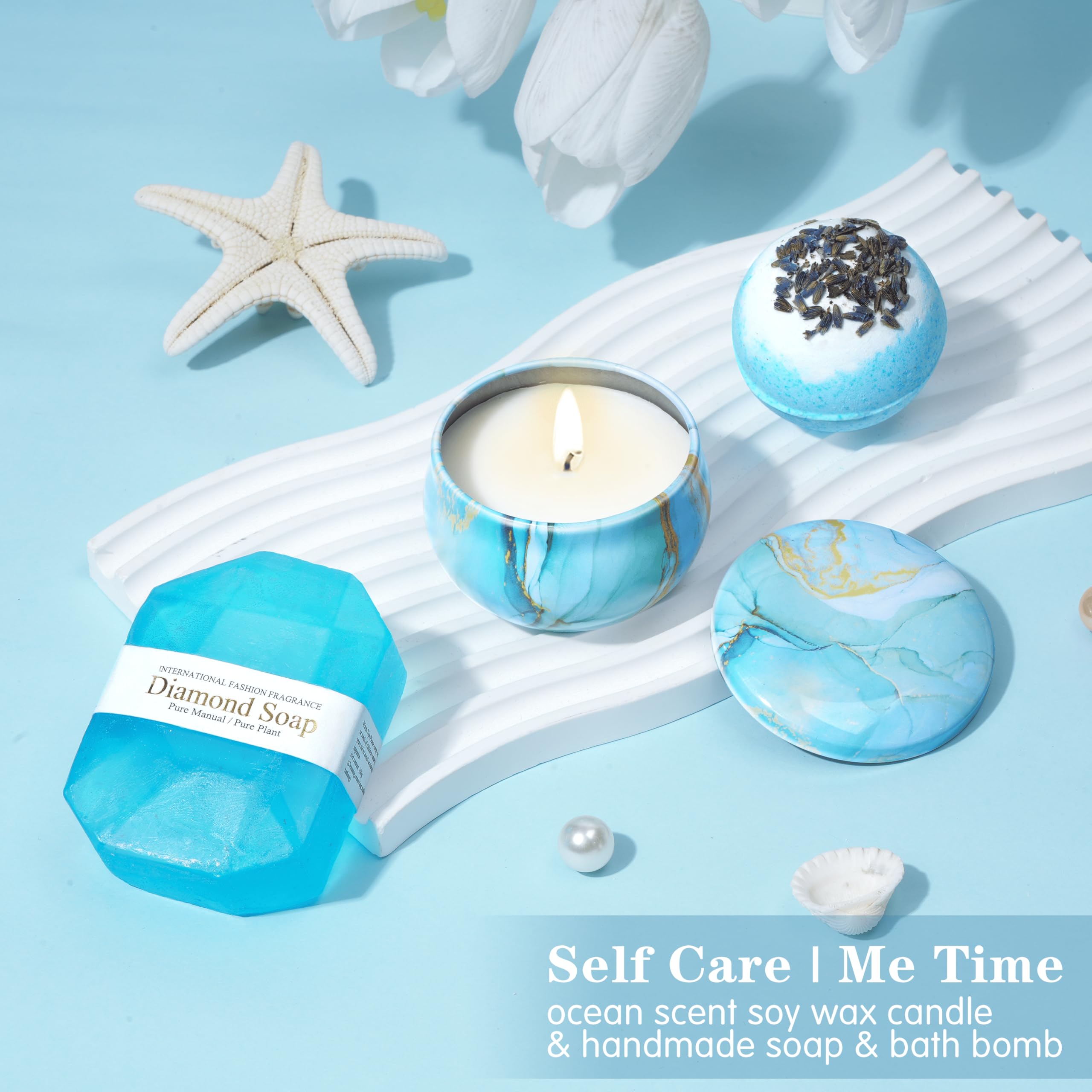 Oufrenn ocean-scented candle fills space with a calm aroma