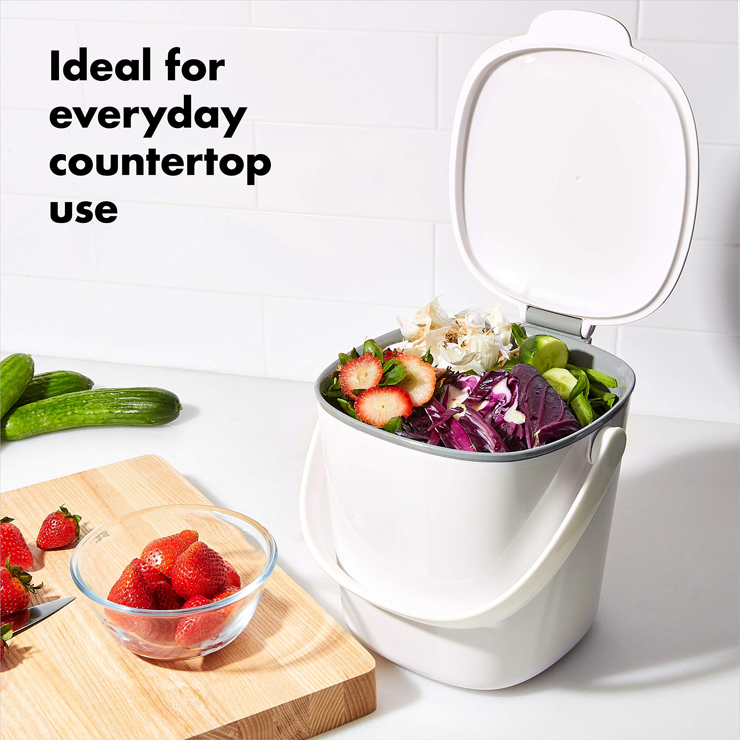 OXO Good Grips compost bin smooth interior simplifies cleaning after use.
