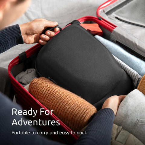 Ozueccr case with soft-padded interior keeps hats safe from bumps and deformations
