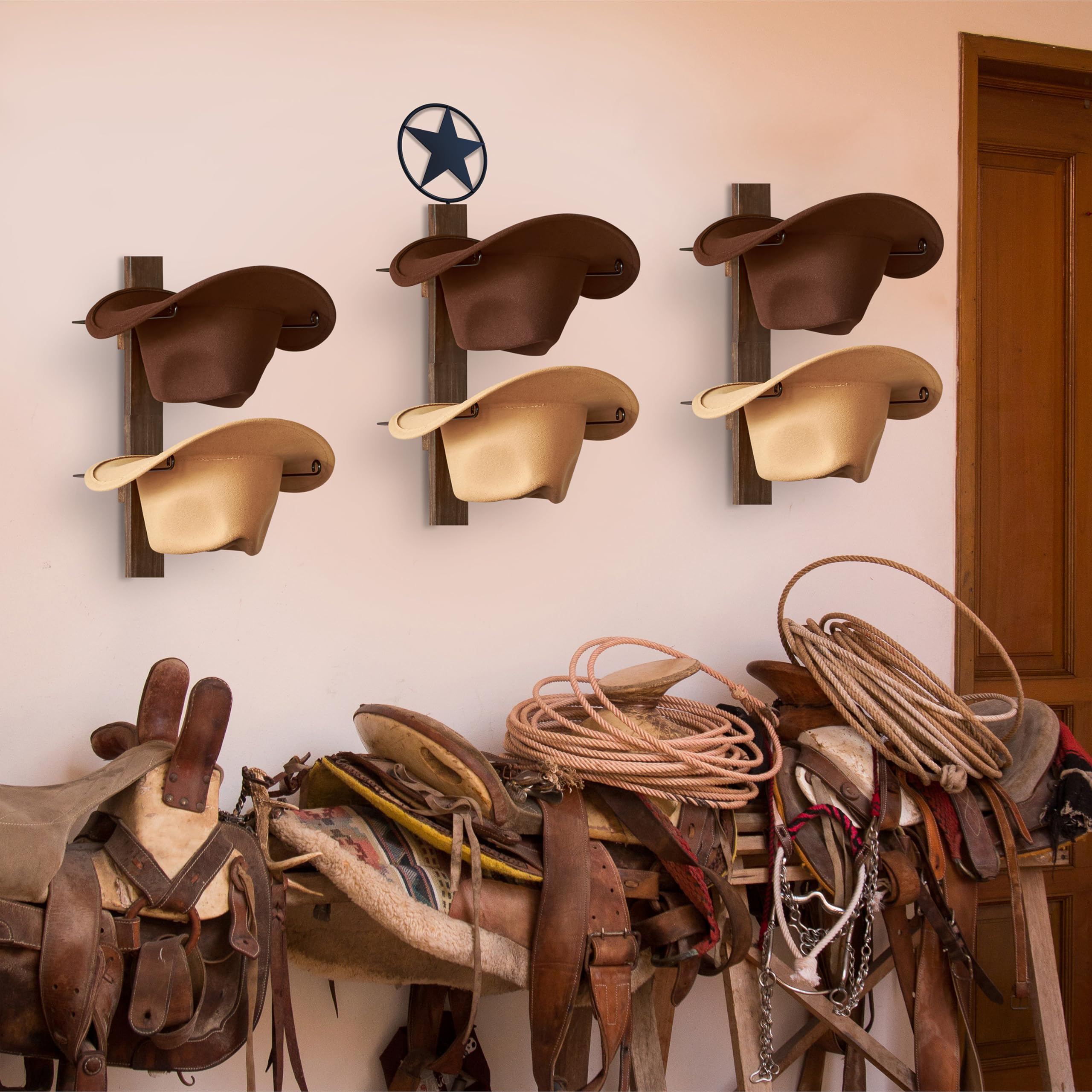 P-ALADIN hat holder with curved ends prevents scratches