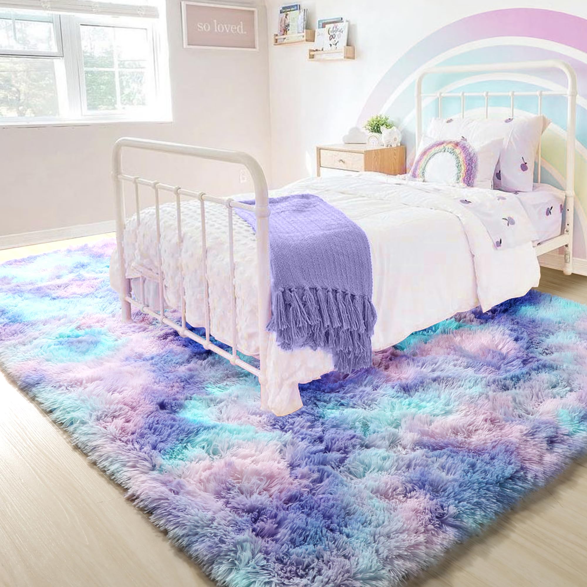 PAGISOFE Vacuum packed rug opens to full fluff after unrolling.