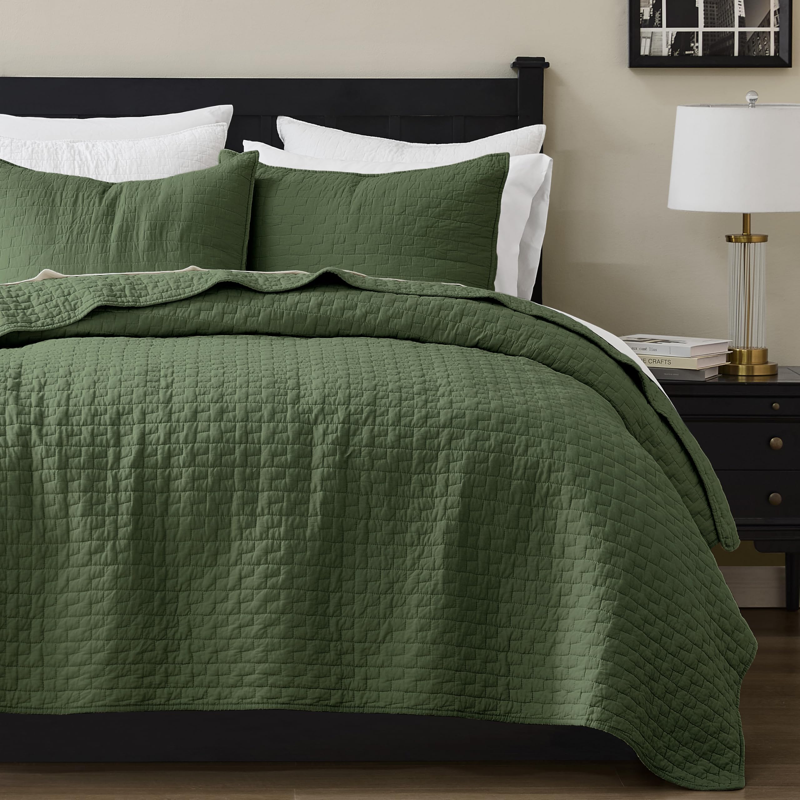 Palassio olive green quilt king 106x96 setup highlights breathable cotton and elegant texture.