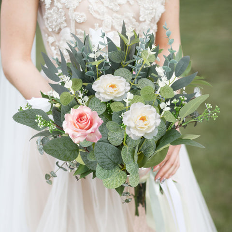 Palonu eucalyptus stems for DIY bouquet assembly.