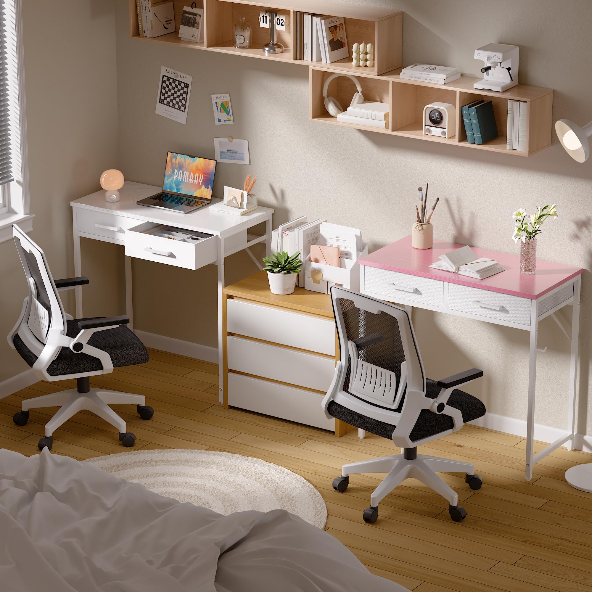 Sturdy Pamray desk with fixed steel brackets for stable setup.