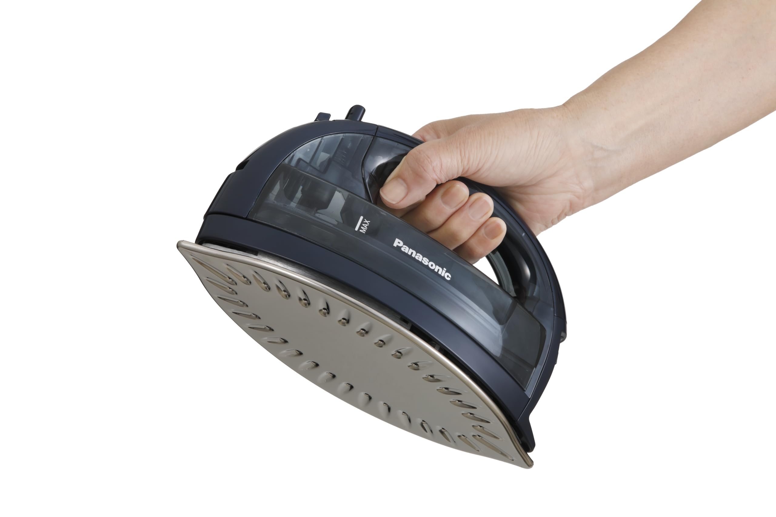 Panasonic NI-WL700A freestyle 360-degree soleplate in use
