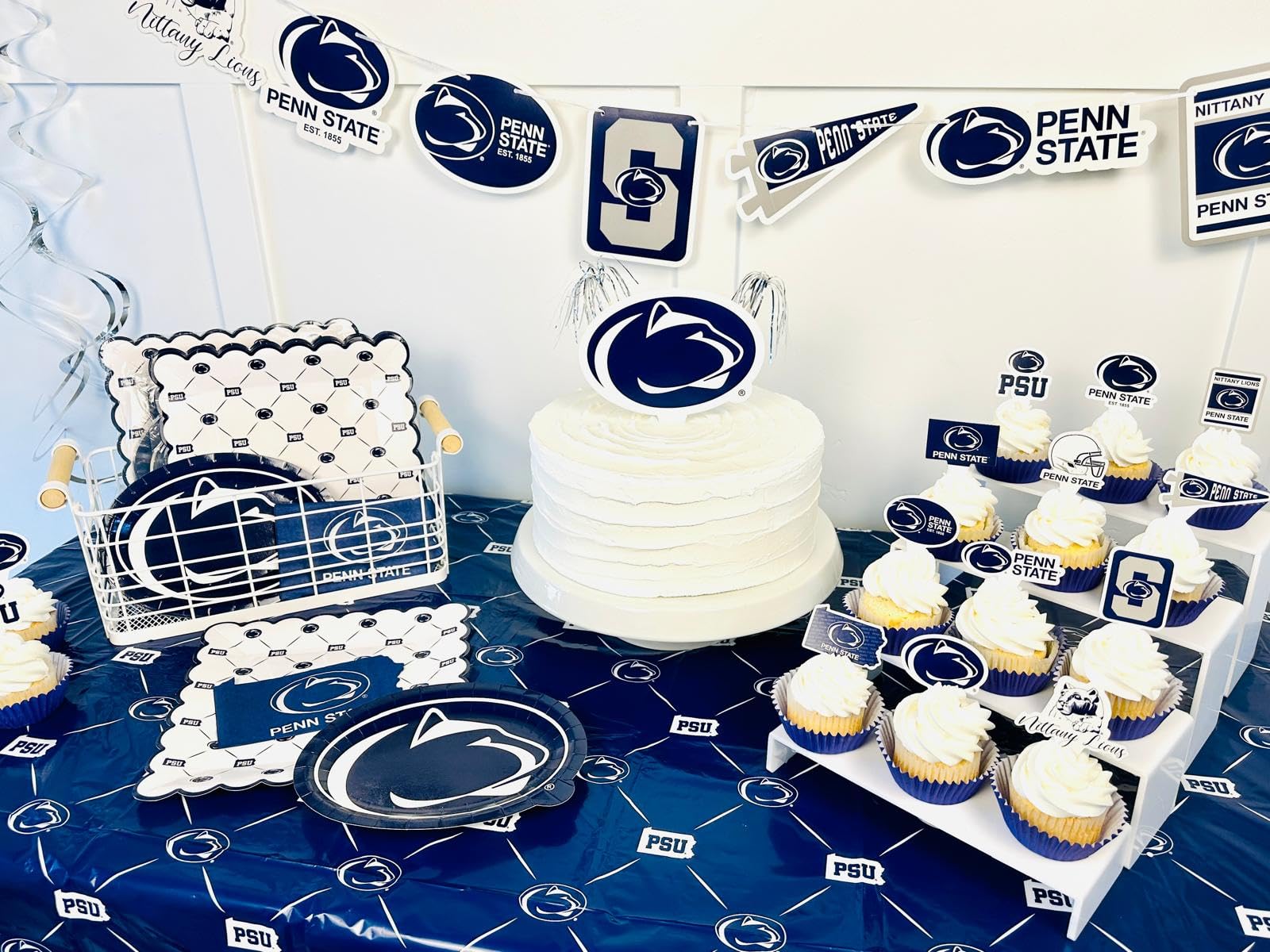 PartyKandy PSU set pairs with banners and toppers for cohesive celebrations