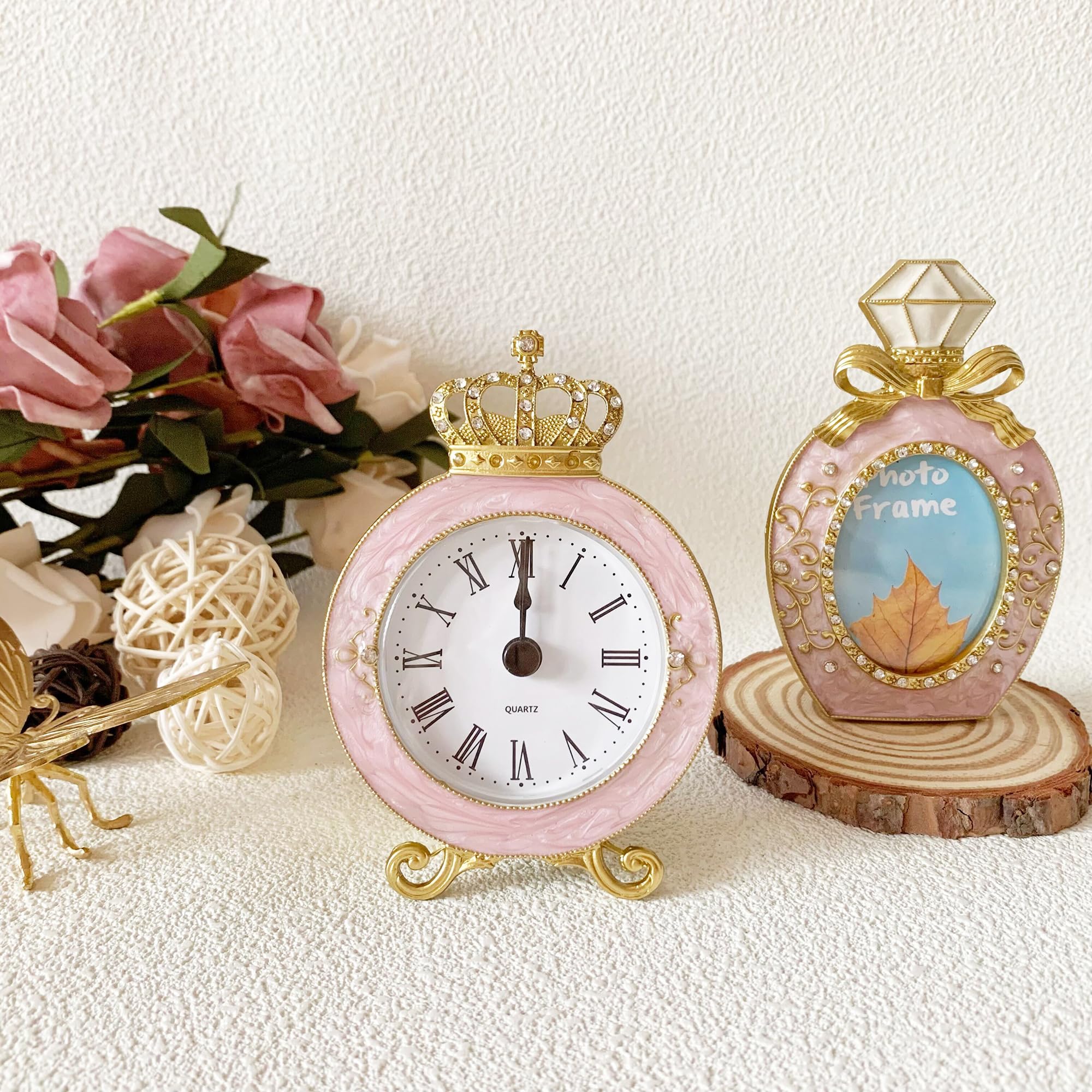 Pasiir Vintage Mini Clock battery-operated movement allows flexible placement