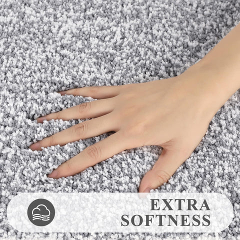 Pauwer non-slip bath mat with absorbent fibers keeps floors dry.