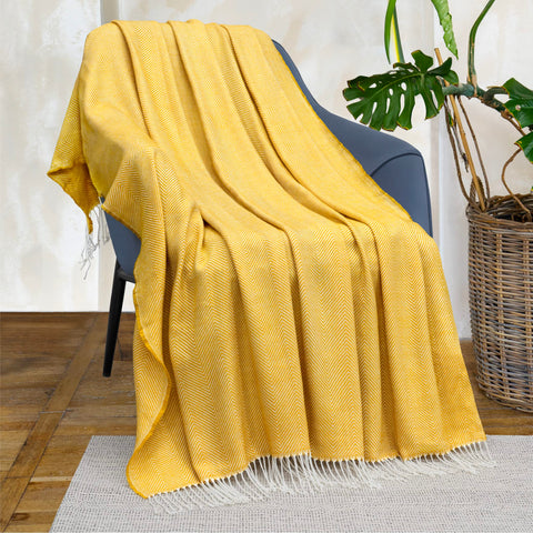 PAVILIA cozy throw creates inviting ambience on couch