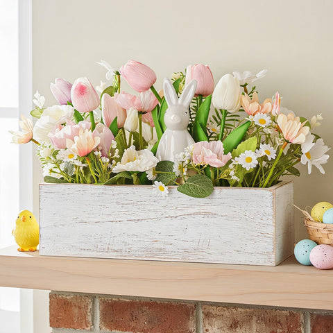 Pawliss mantel or shelf display creates a seasonal focal point
