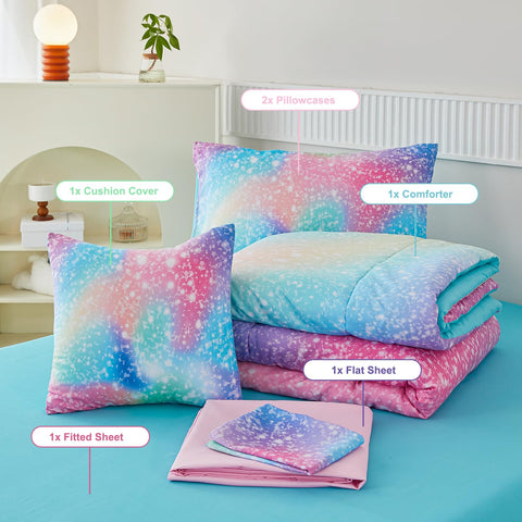 PERFEMET soft polyester microfiber fabric offers lightweight warmth.