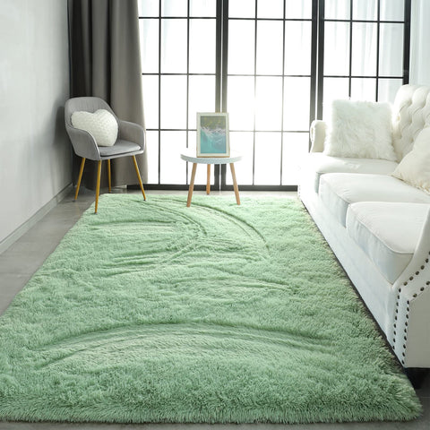 Pettop plush rug features high-density grip points for better stability