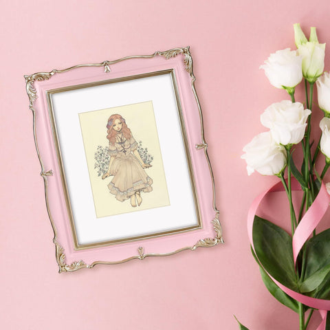 PHAREGE polystone frame with shatterproof plexiglass protects cherished photos.