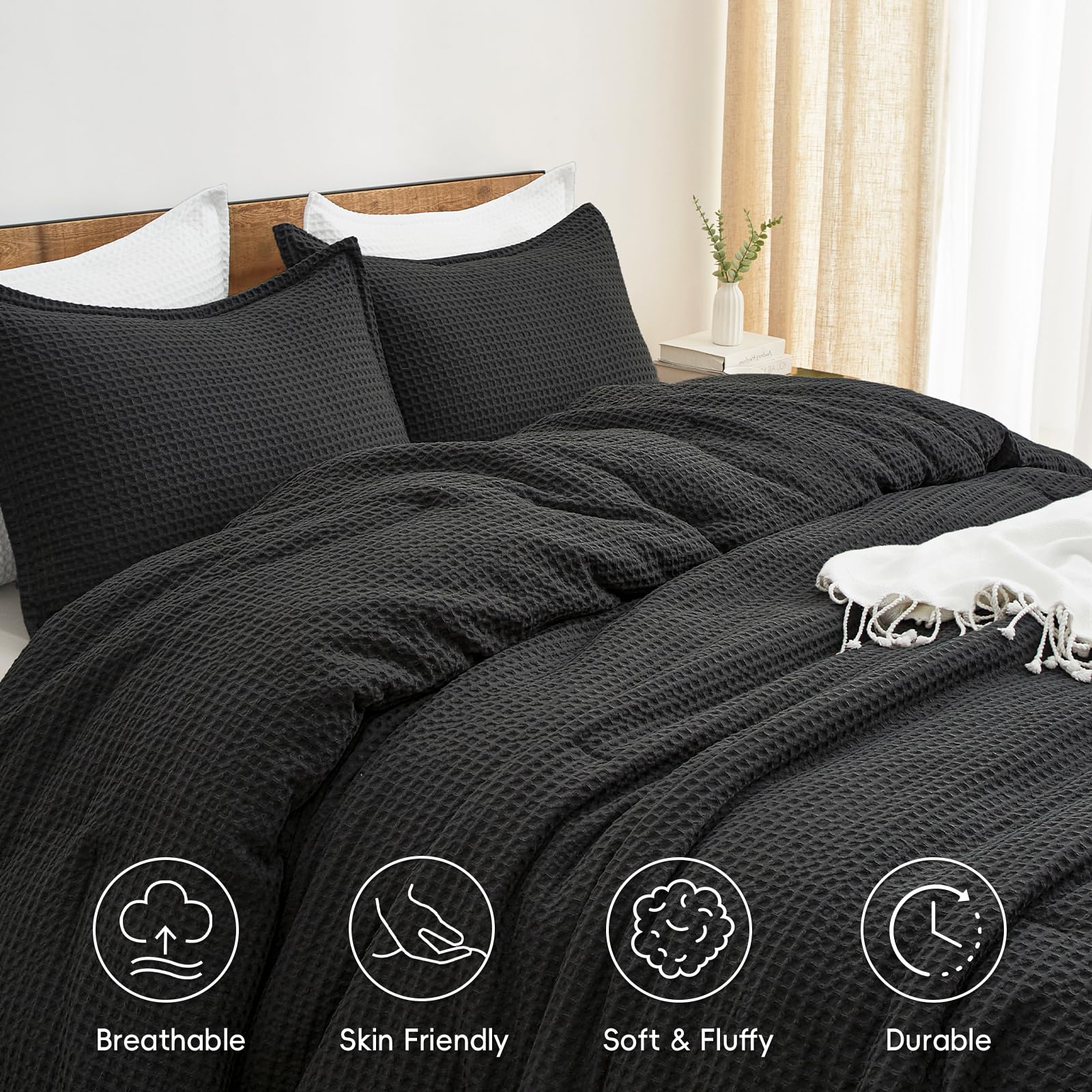 PHF ultra-soft comforter edge close-up highlights snag resistance and care-friendly design