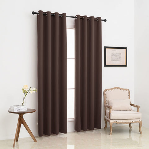 Pickluc blackout curtains close-up showing dense 230 g/m2 fabric for light blocking.