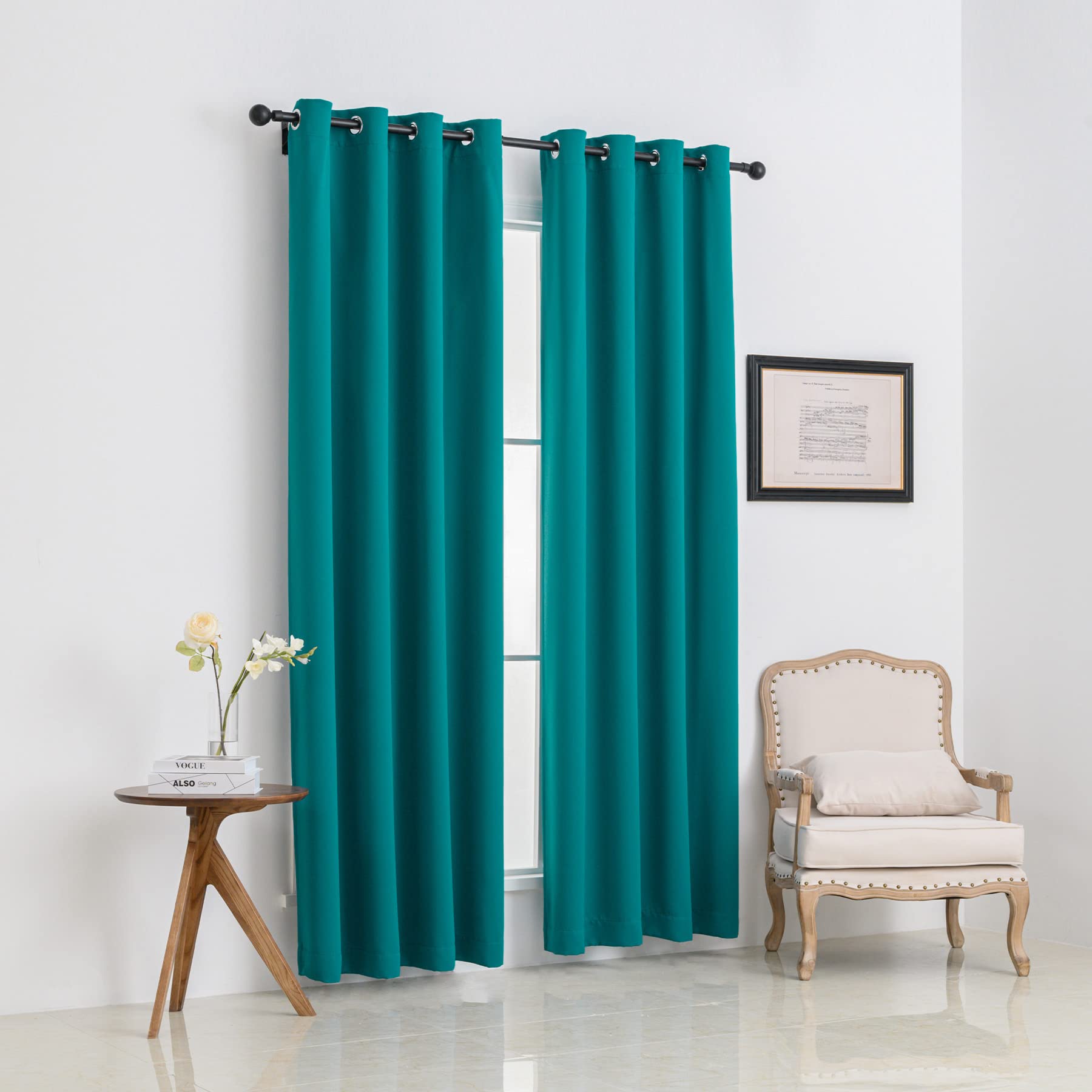 Pickluc 230 gsm polyester fabric texture showcases quality and durability.