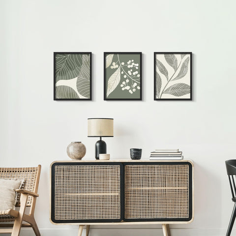 Picrit frame back tabs allow tool-free photo changes for quick updates.
