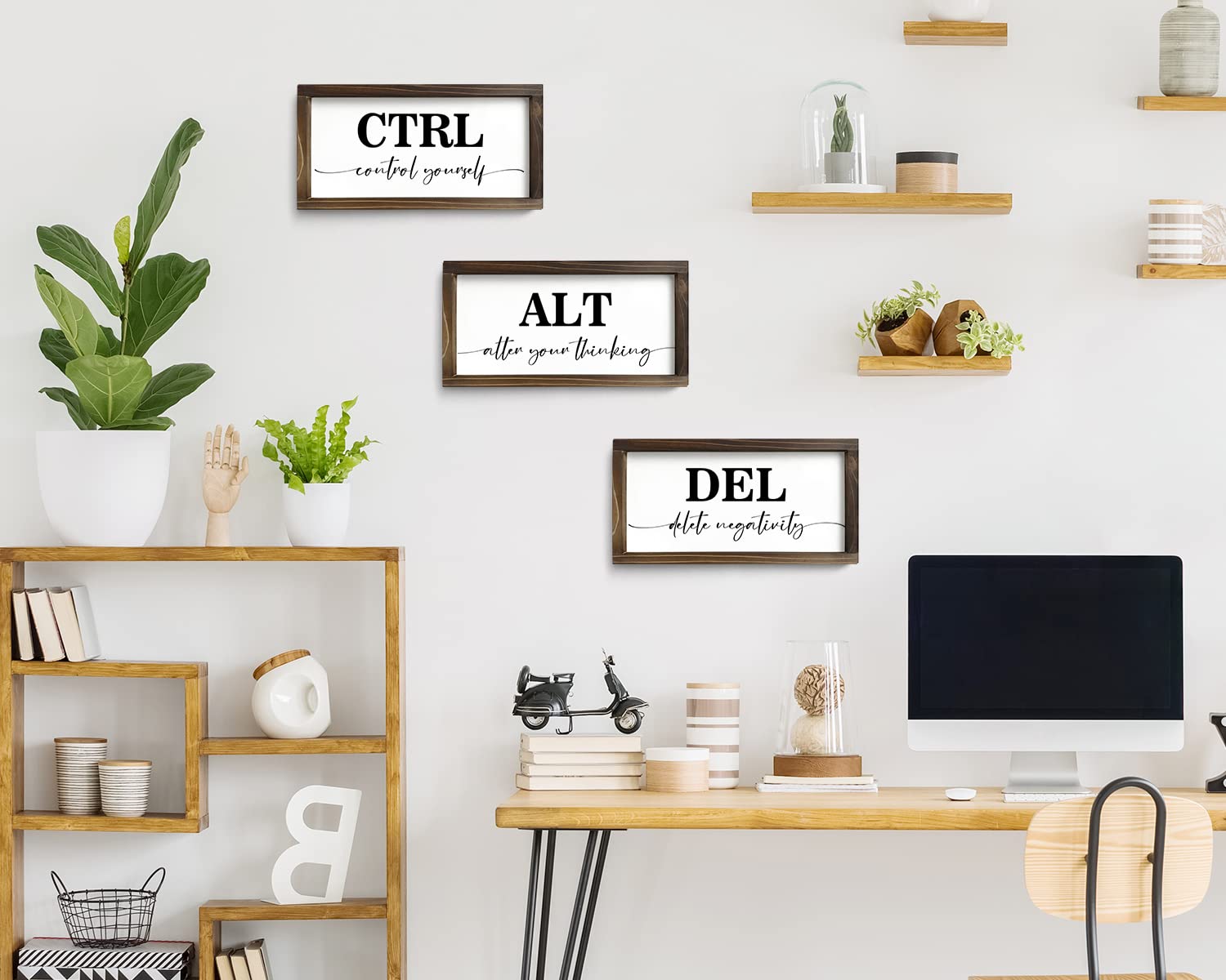 Pinetree Art back keyhole mount enables easy wall hanging.