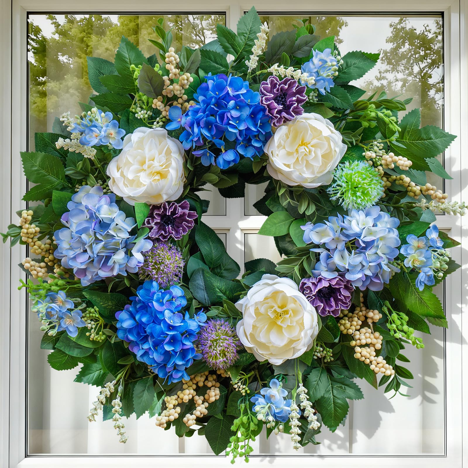 Pinkpuii wreath closeup showcases lifelike hydrangea petals and textures