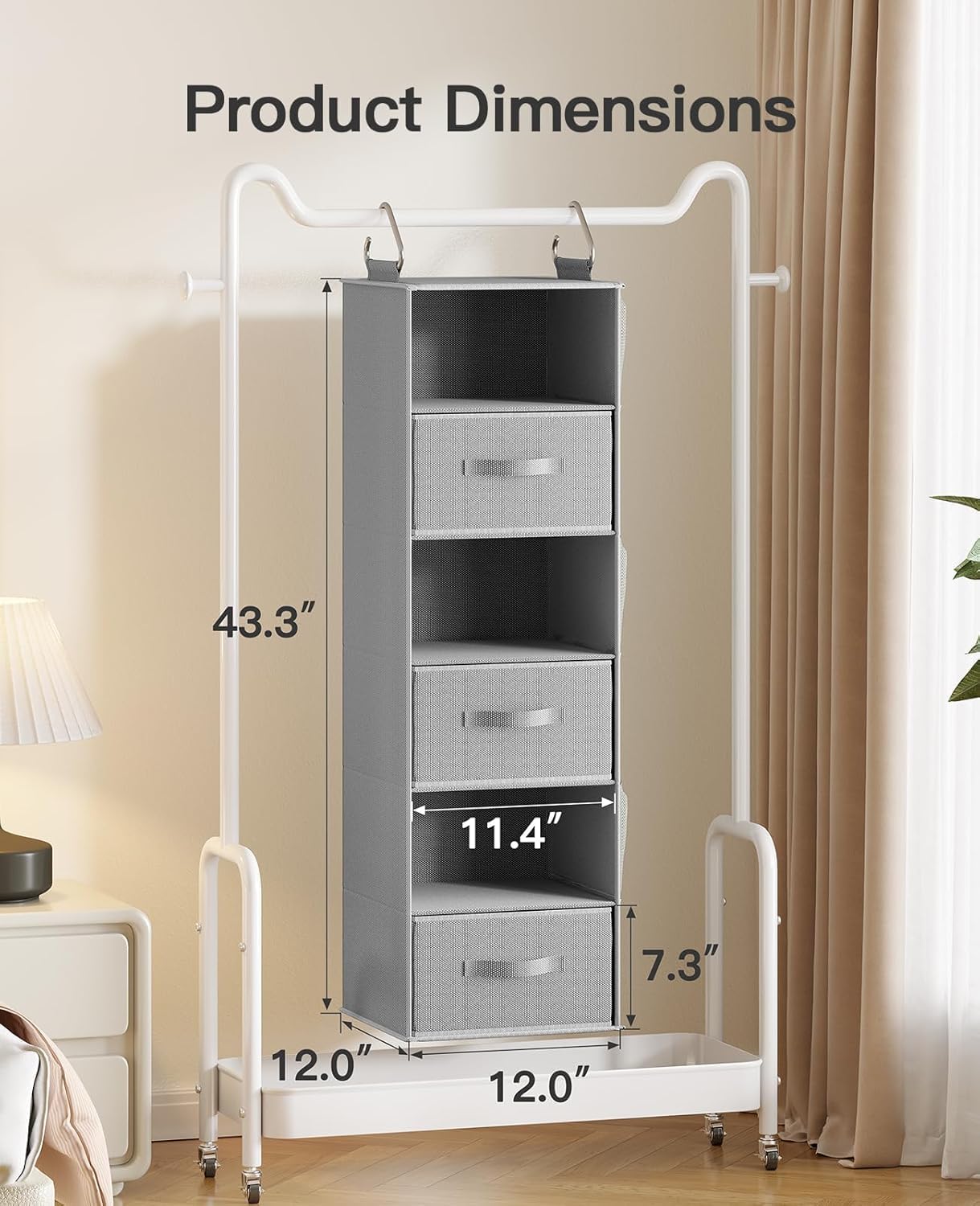 Pipishell side pockets detail offers quick storage for small items.