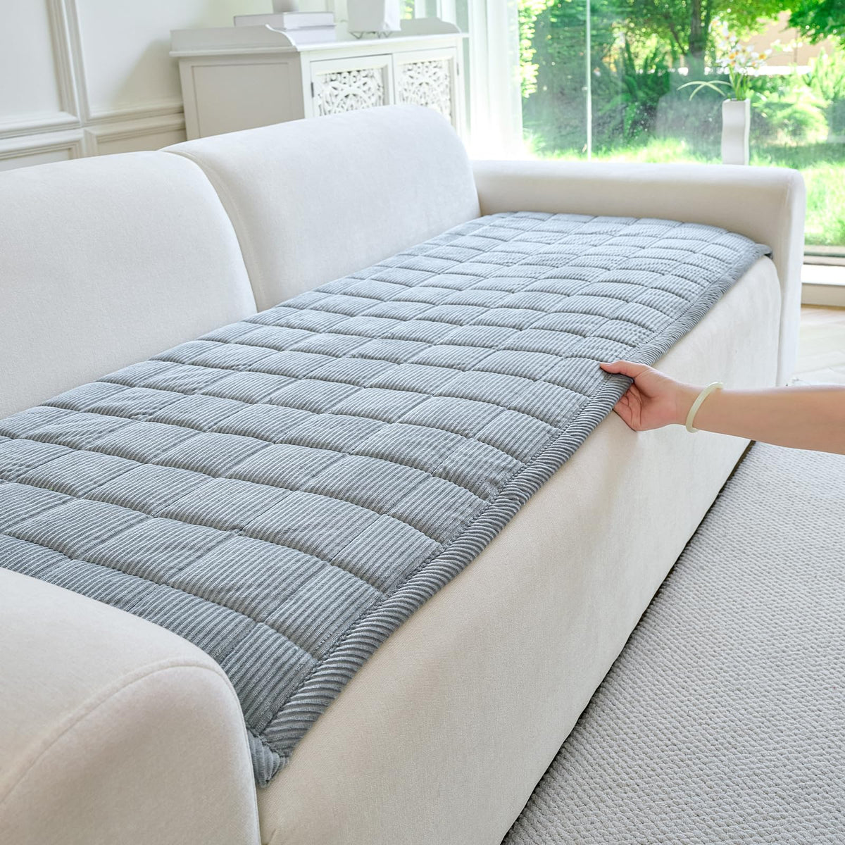 PJLZJFBY dog couch cover in light grey protects upholstery on a 27.6x70.9 inch sofa
