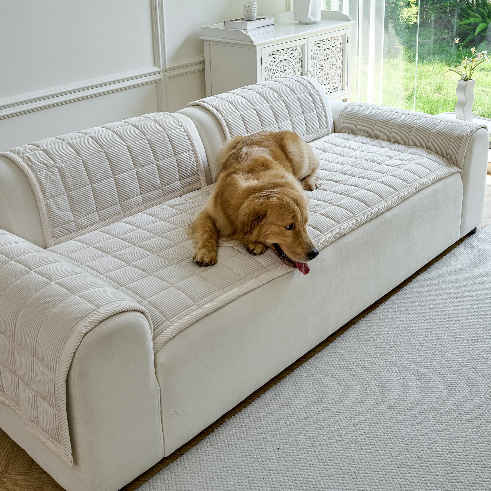 PJLZJFBY non-slip backing keeps the cover in place on wooden or leather furniture.