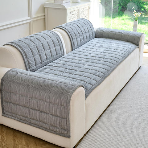 PJLZJFBY non-slip backing keeps the cover in place on sofas