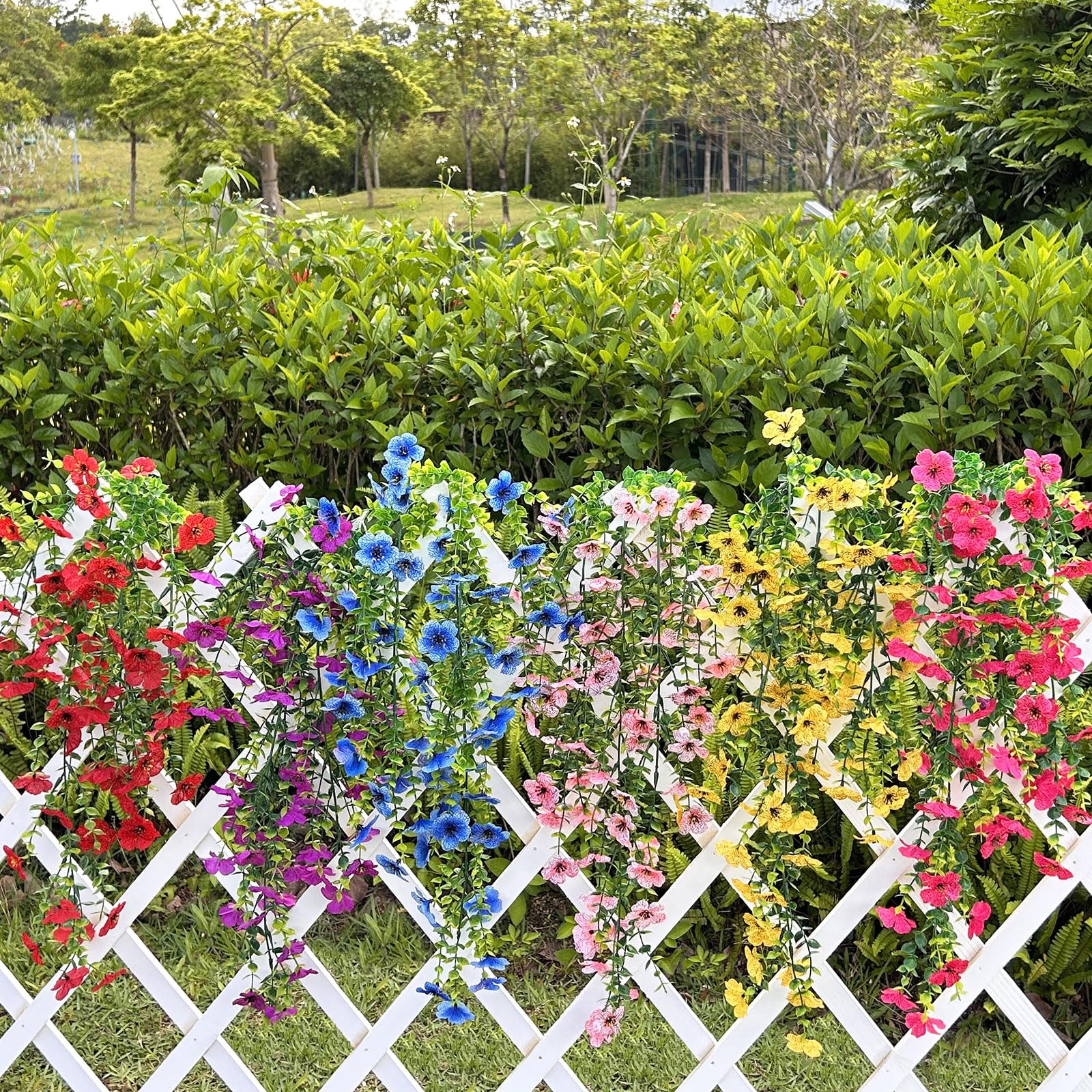 Playieer hanging planter with outdoor flowers for easy-care décor.