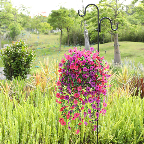 Playieer fake plants suitable for yard or balcony displays.