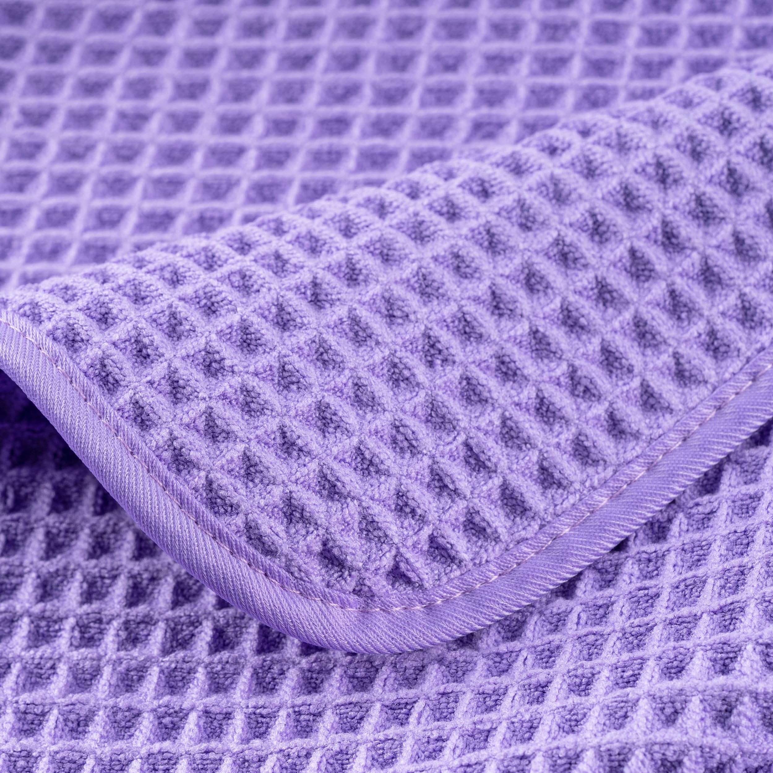POLYTE care guide display showing warm washing with like colors.