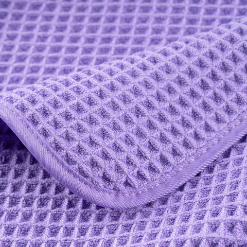 POLYTE care guide display showing warm washing with like colors.