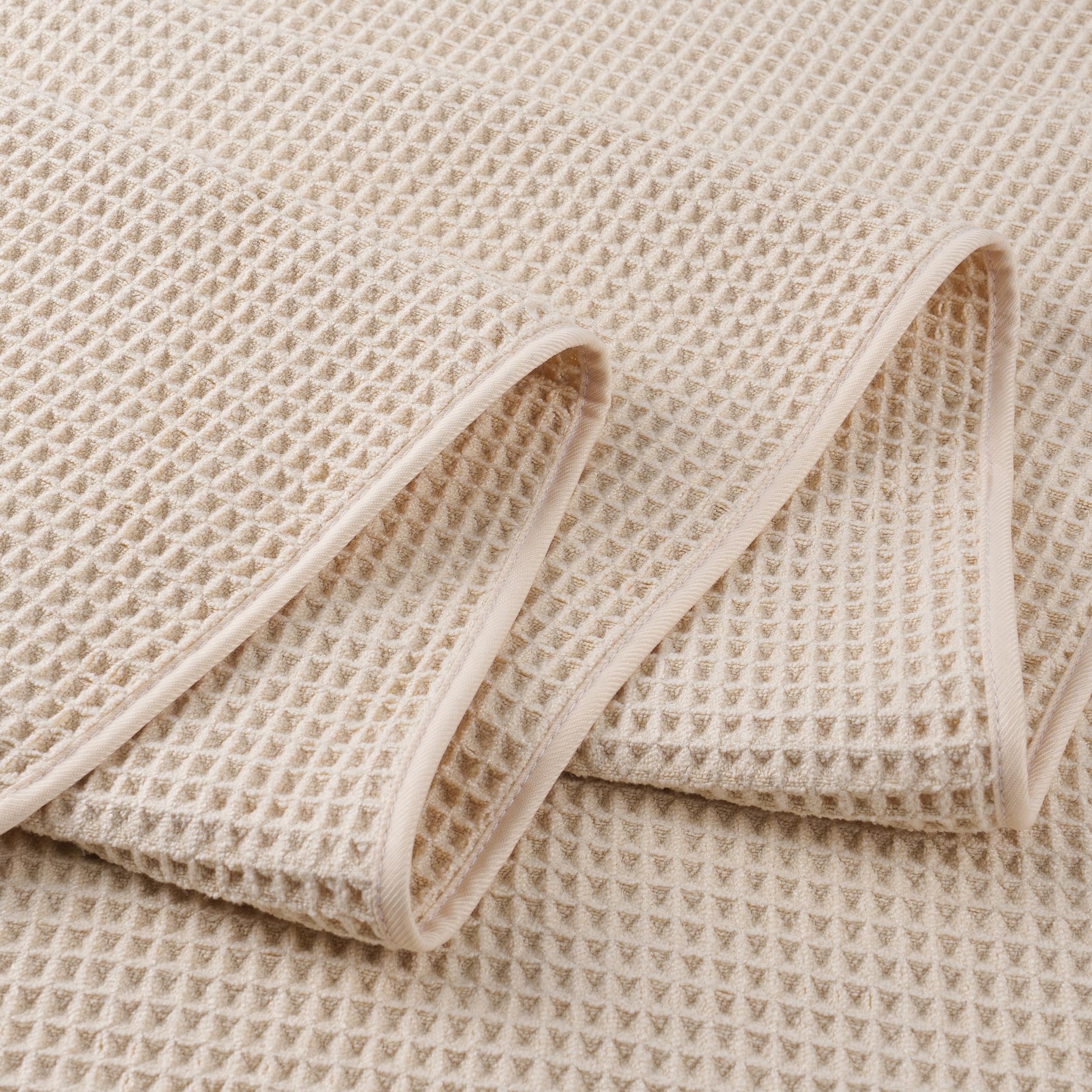 POLYTE quick-dry microfiber in action after shower use