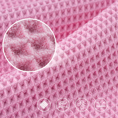 POLYTE satin-edge towel 60x30 adds style and durable edge.