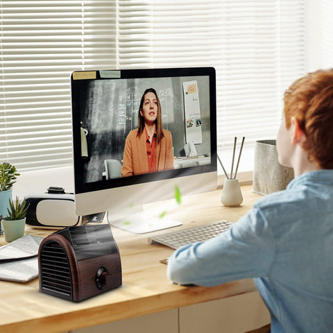 POOCCI desk fan beside-bed use keeps you comfortable during nighttime