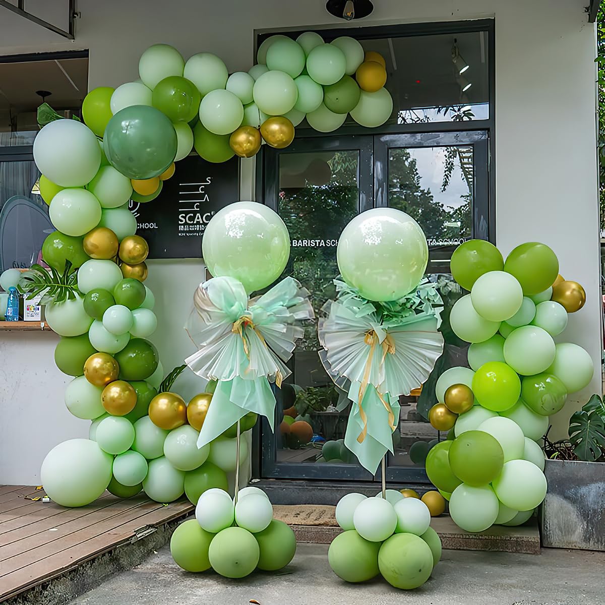 PopularLdo top balloon holders keep balloons secure for neat columns.