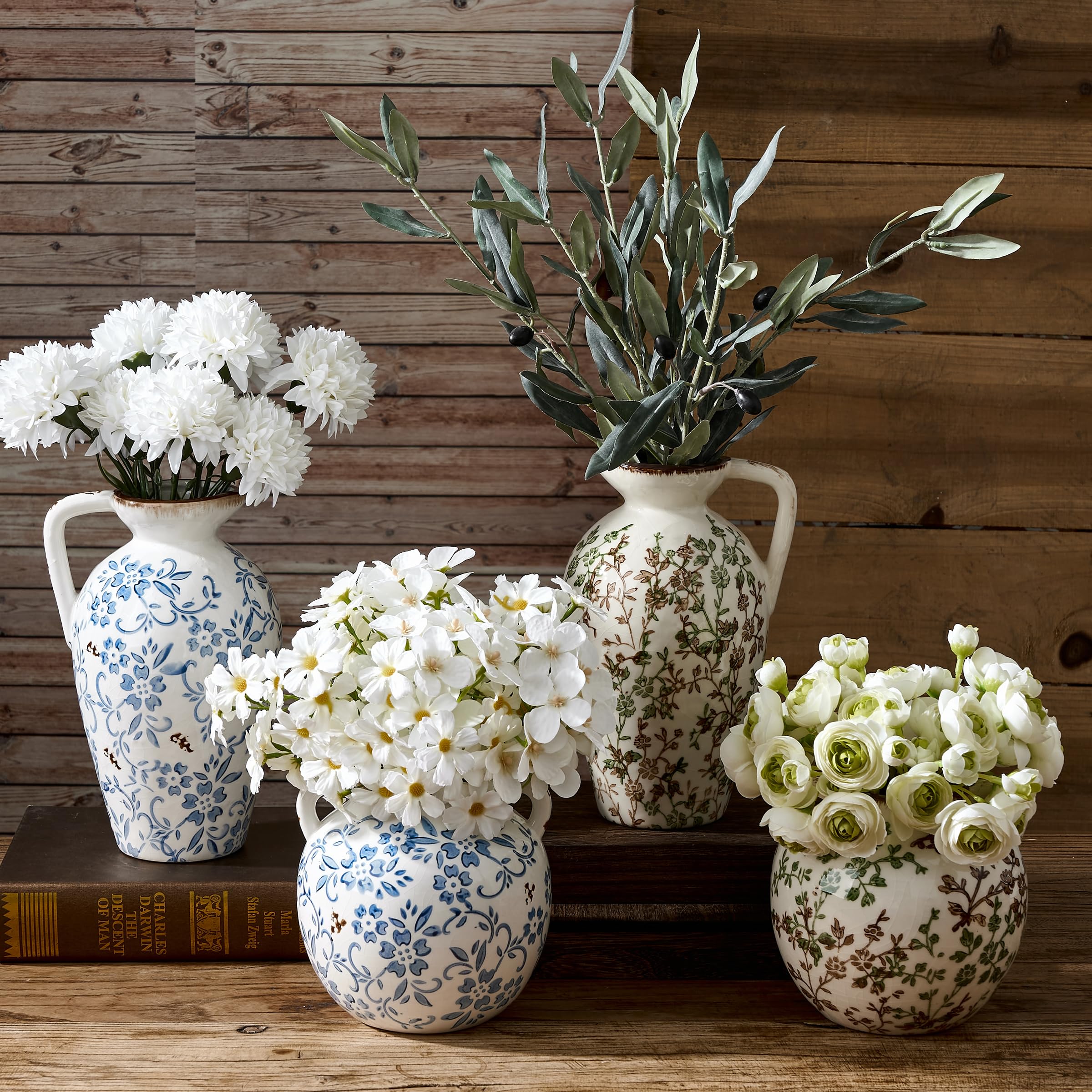 PORCER ceramic vase suitable for garden-themed or Tuscan-inspired décor.