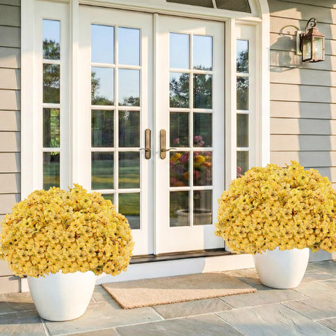 Powbrace easy-to-hang flowers fit planters, railings, or doorways