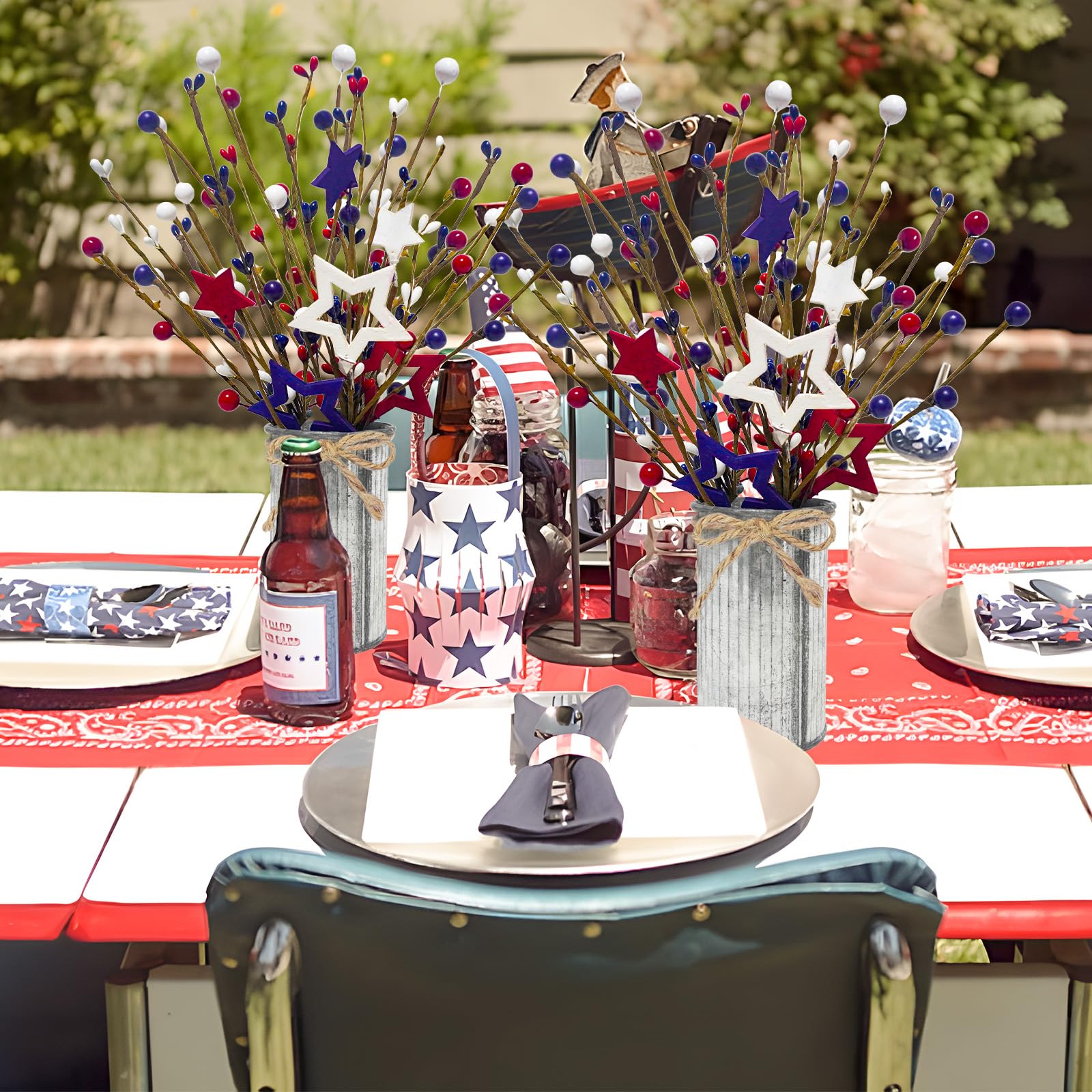 Prashent berry picks with berries spark seasonal celebrations.