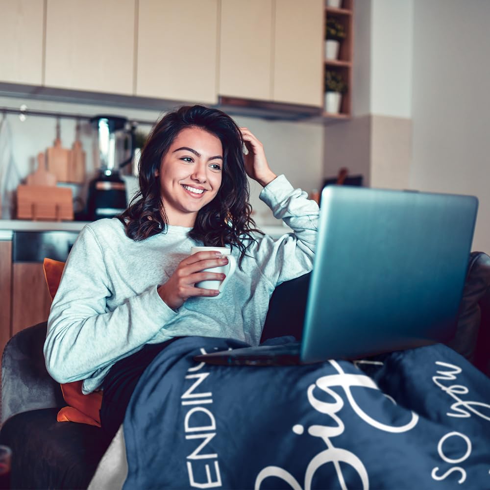 Pubrave soft flannel material blanket for daily cozy warmth