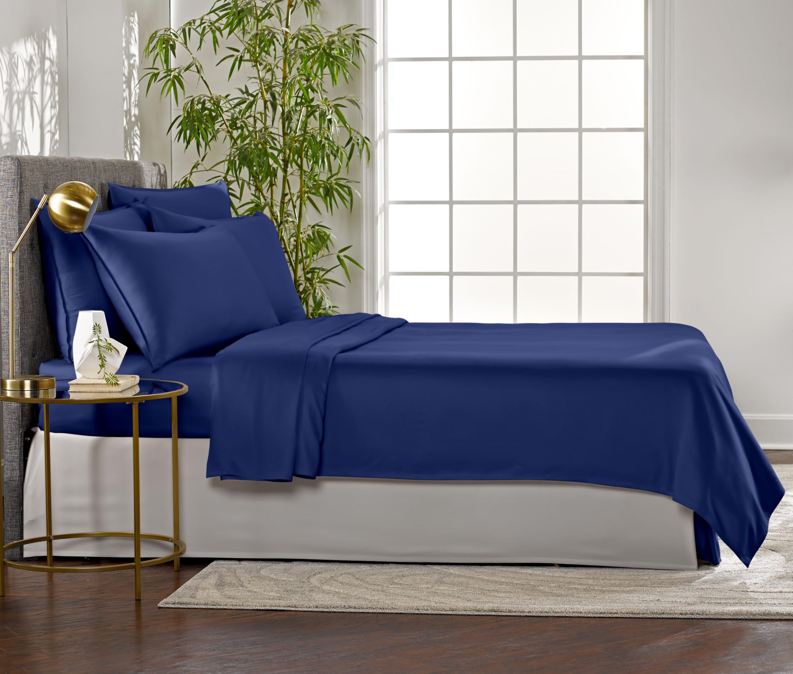 Soft, silky feel of 300-thread-count sateen weave in Pure Bamboo King Sheets