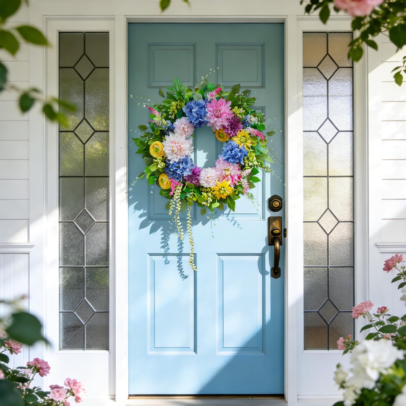 PureCosy easy-clean wreath can be refreshed by wiping with a dry cloth.