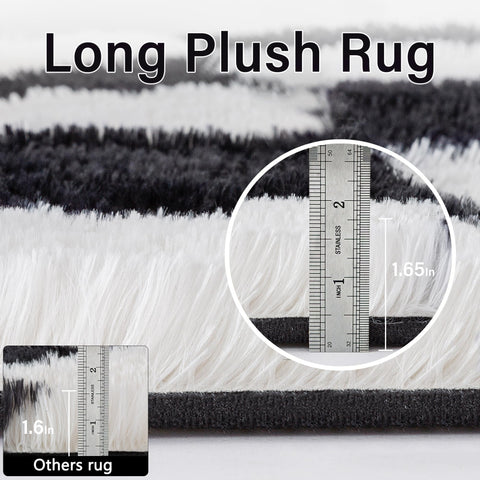 PureCozy checkered rug eco packaging supports sustainable shipping.