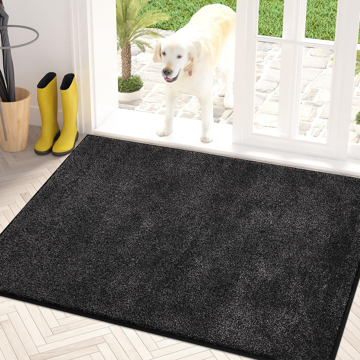Purrrugs dirt-trapping door mat captures mud and moisture at the entry.