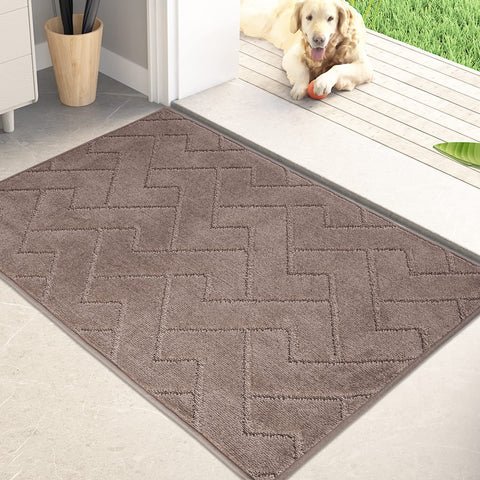 PURRUGS dirt-trapping door mat at the entryway traps moisture for cleaner floors.