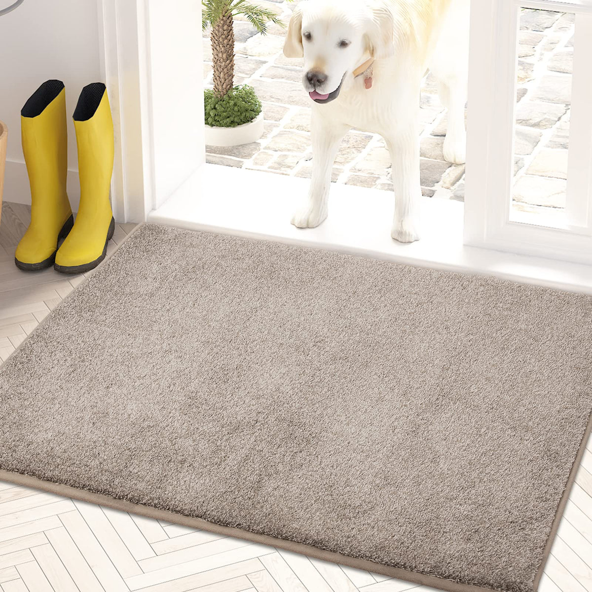 PURRUGS dirt-trapping door mat front view captures moisture at the entry
