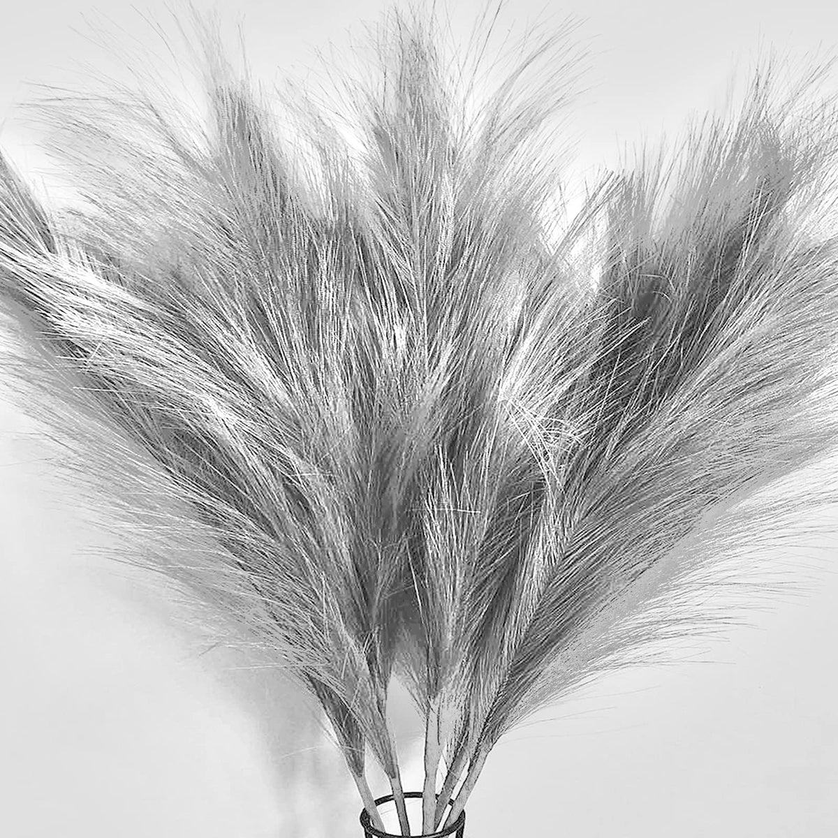 Pusuny gray seven-branch faux pampas grass stems for full vase filler.